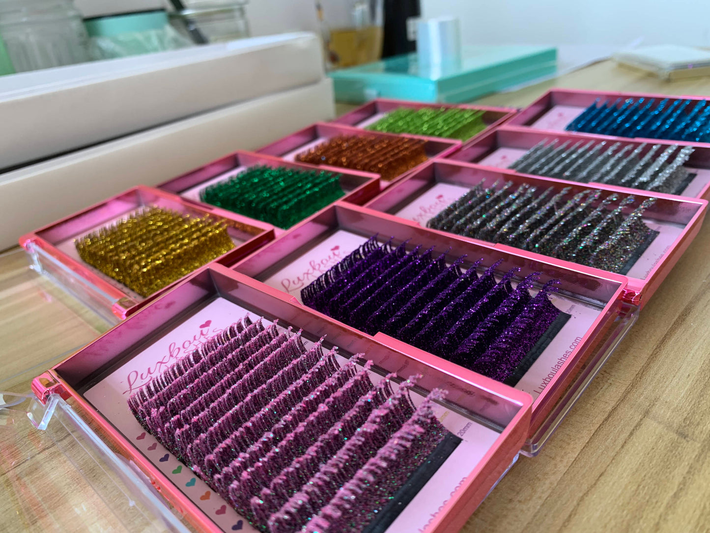 Glitter Bomb Lash Tray